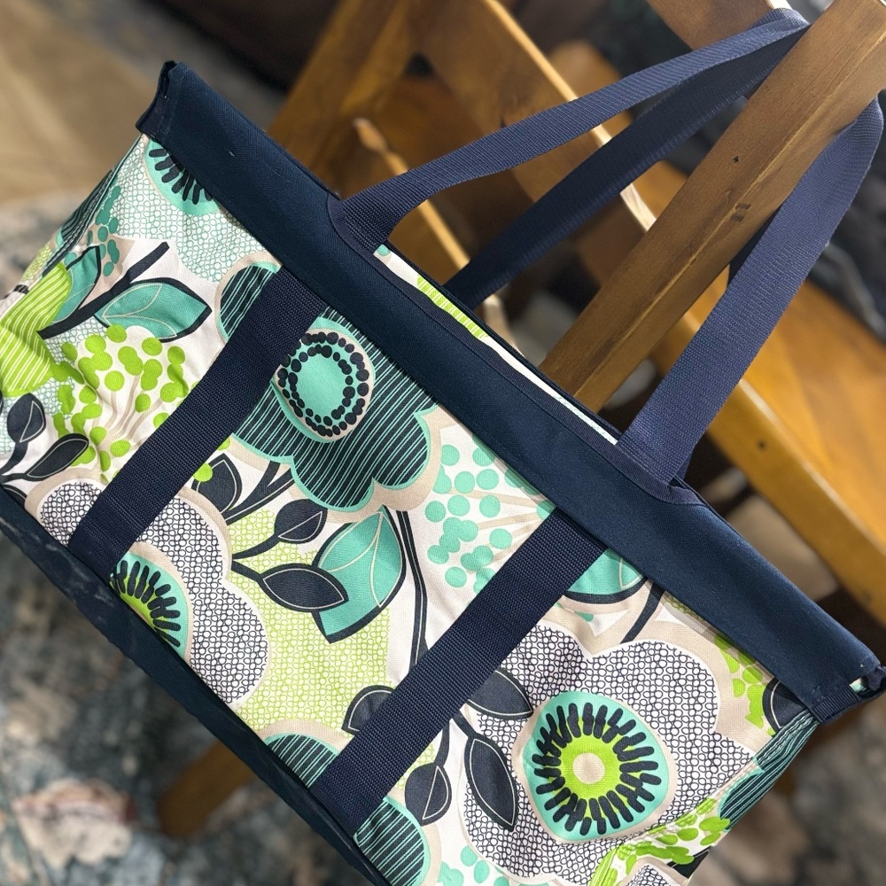 31 Brand Travel/Beach Tote Bag/Weekender -Discontinued Buy Now - Picture 6 of 6